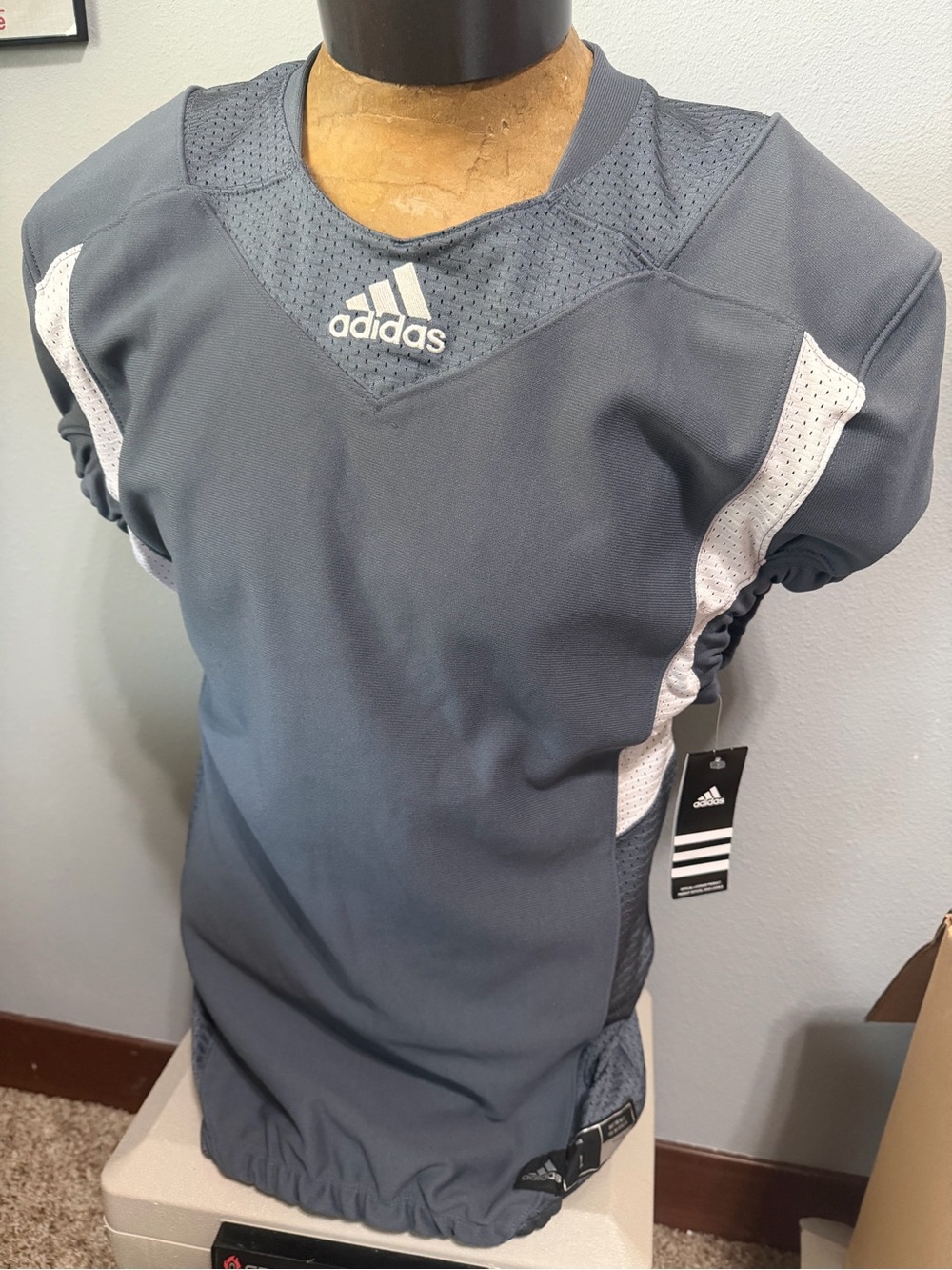 Adidas Mens Large Football Jersey Gray Athletic Short-Sleeve Top